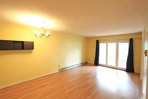 23 Randolph Pl — Photo 2