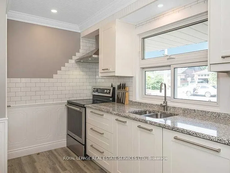 386 Broadway Ave #MAIN — Photo 16