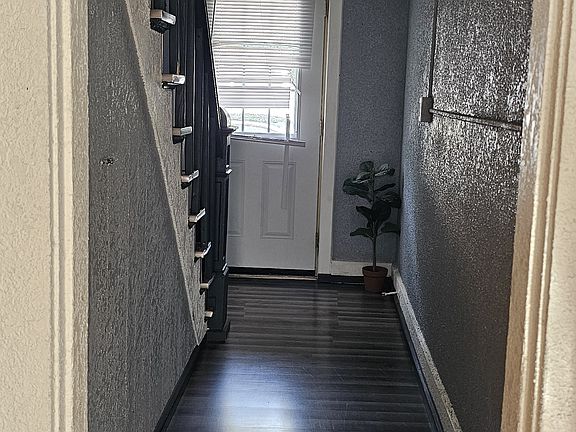 3rd image of 1325 W 7th St