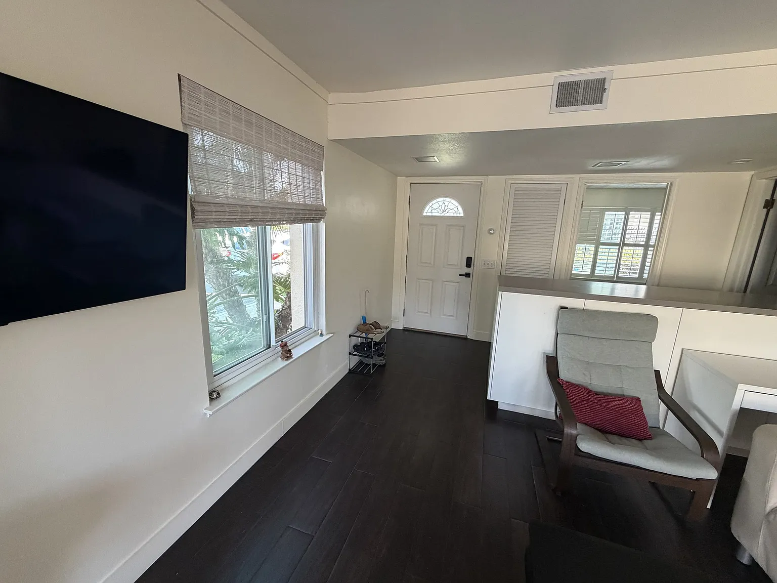 1 bed, 724 sqft, $3,495 — Photo 3