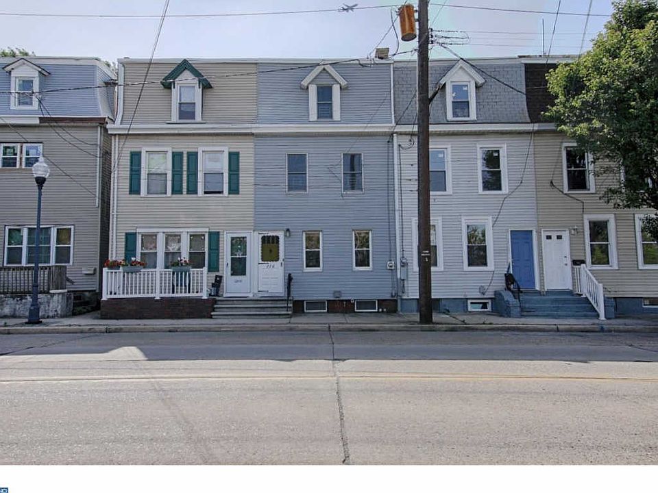 1st image of 226 N King St