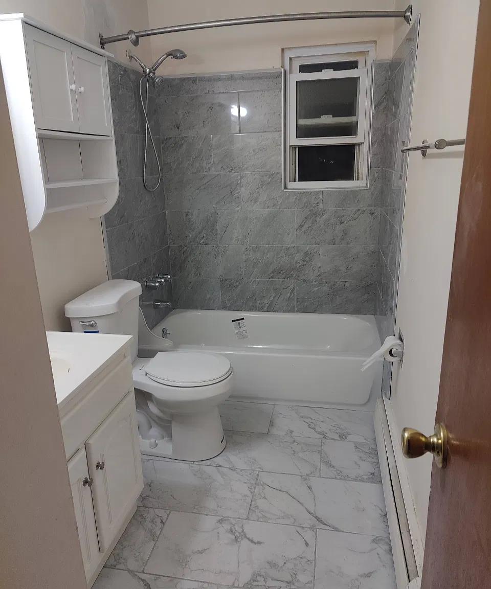 2 bed, 1000 sqft, $2,800 — Photo 2