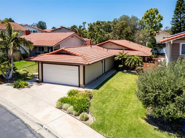 11547 Merry Hill Dr, Corona, CA 92878