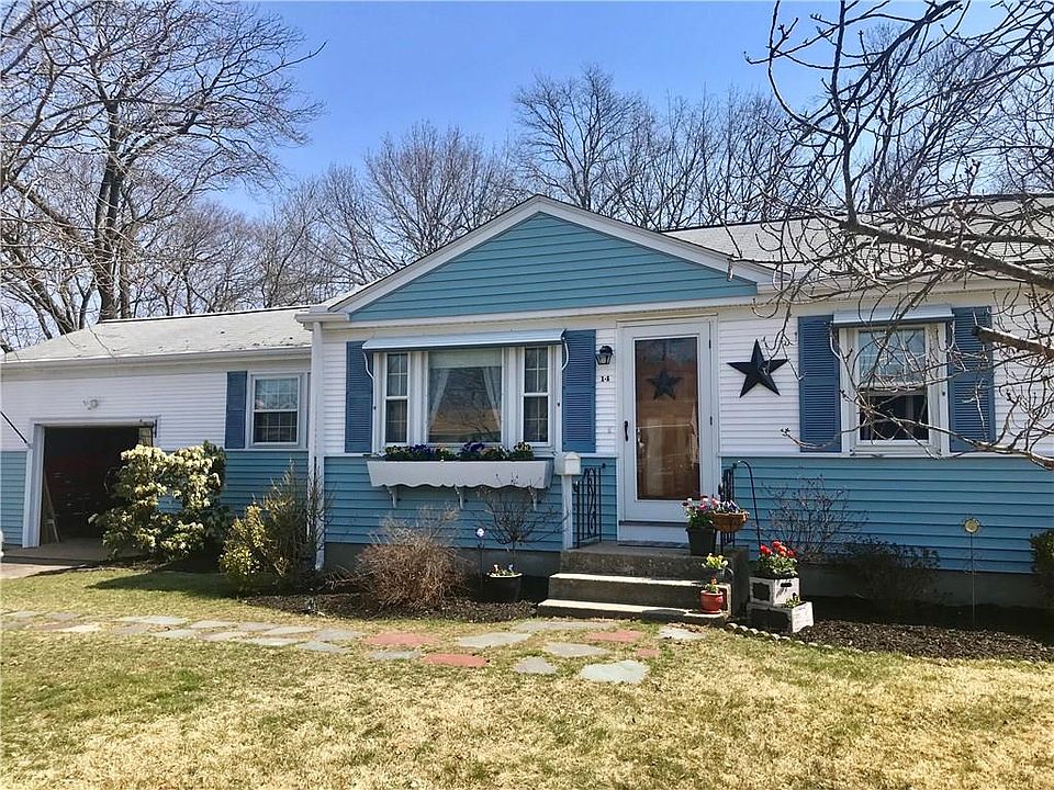 14 Villa Ave, Warwick, RI 02886 | Zillow