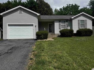 6010 Majestic Ct, Paducah, KY 42003
