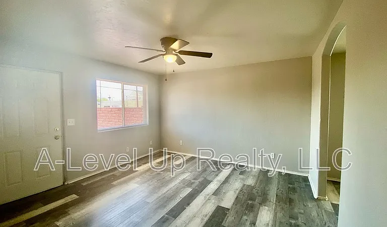 267 E 21st St #1 — Photo 19