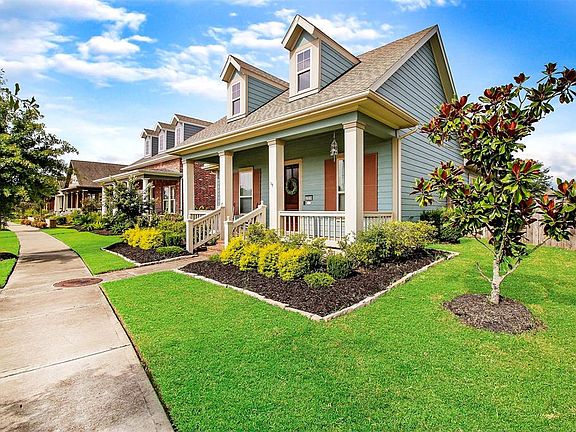 4th image of 17019 Apple River Dr