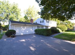 10 Olympus Dr, Macedon, NY 14502