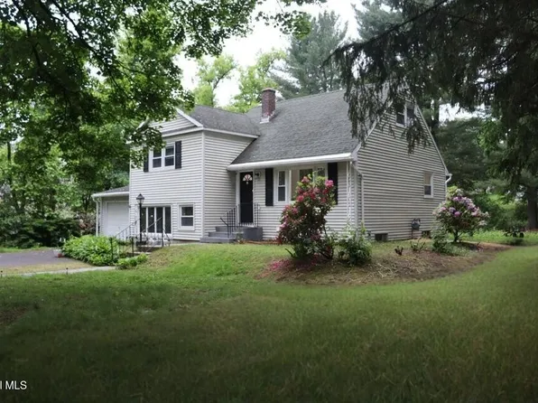 7 Patten Drive, Albany, NY 12211