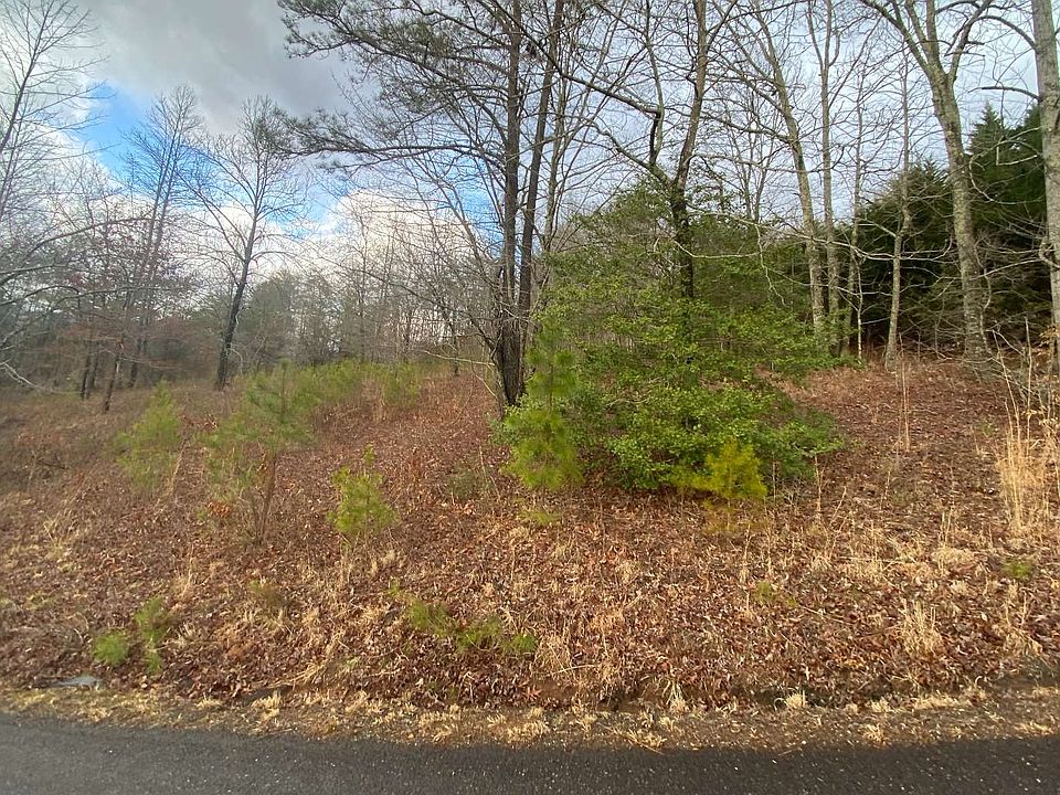 1st image of 3 Bear Ln