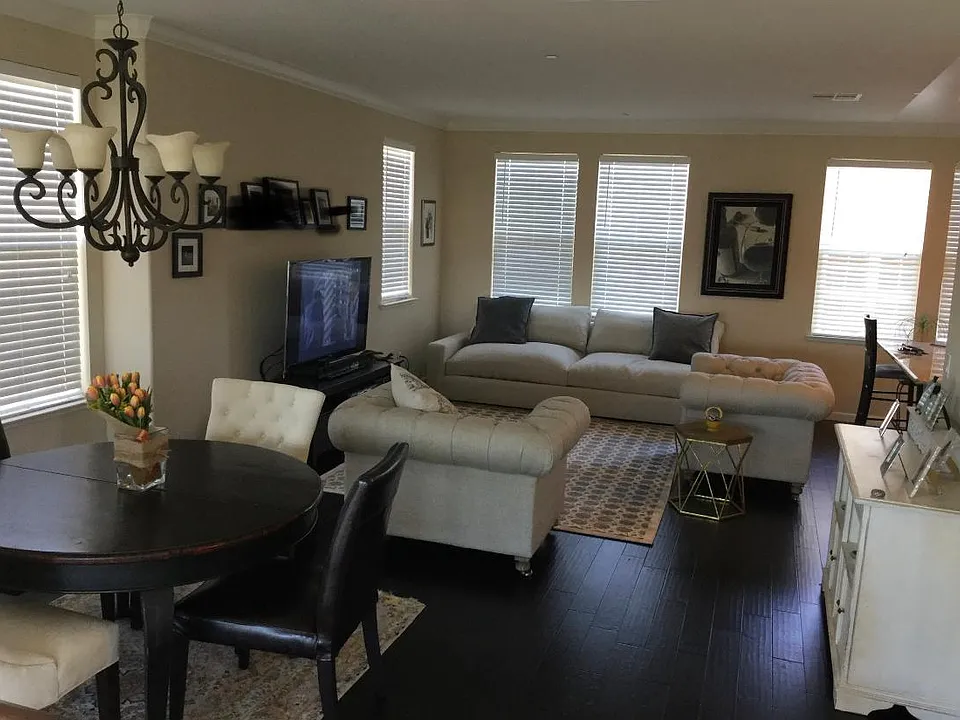 118 Waldron Dr