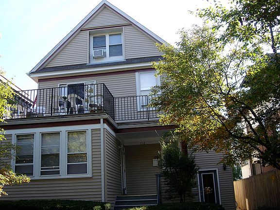 2nd image of 718 Foster St #K7gp7j05b