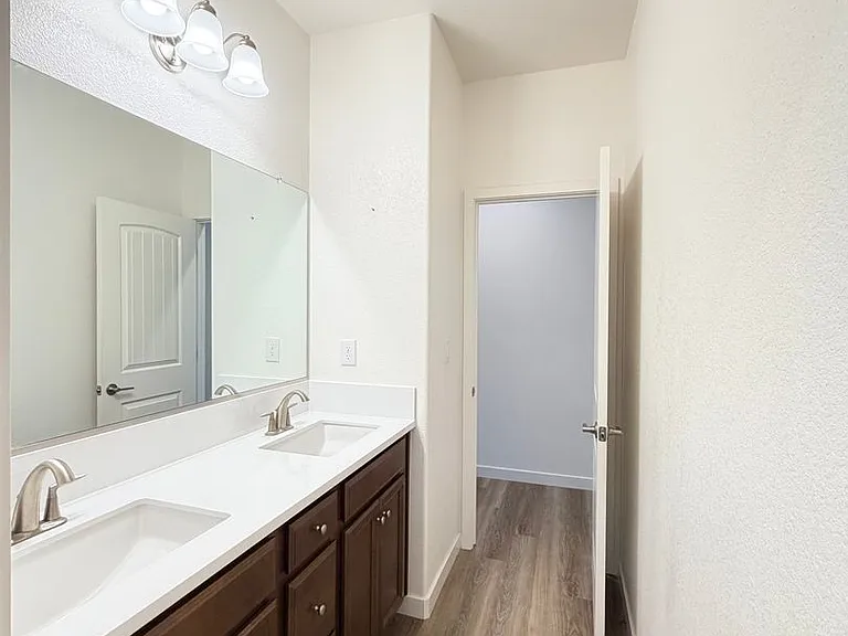 1858 Morro Ct — Photo 14
