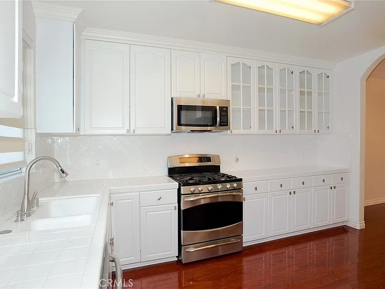 2345 Montrose Ave #5 — Photo 13