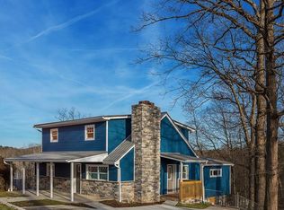 1090 Meadowview Ln, Saint Albans, WV 25177
