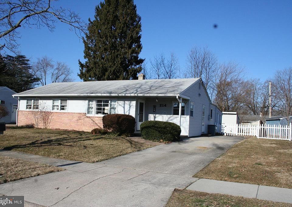 1st image of 214 Ellsworth Dr