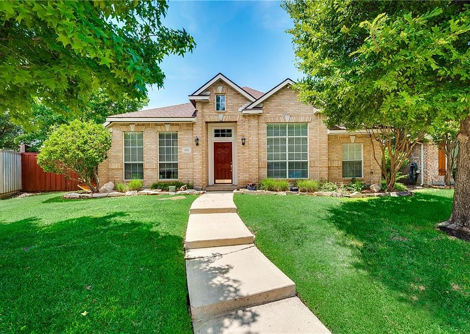 1st image of 1315 Forest Oaks Ct
