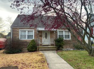 29 Blue Hill Rd, Clifton, NJ 07013