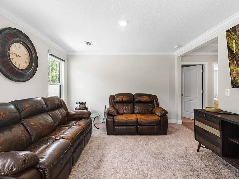 330 Greenway Ln — Photo 13