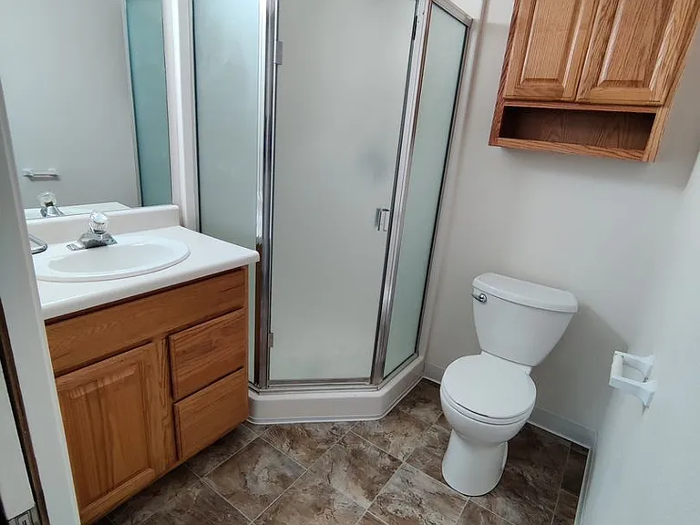 100 E Miller Ave — Photo 8