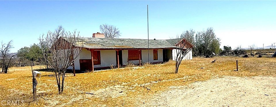 1st image of 45334 Yermo Rd