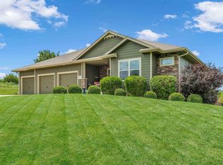 5409 SW Fairlawn Rd, Topeka, KS 66610