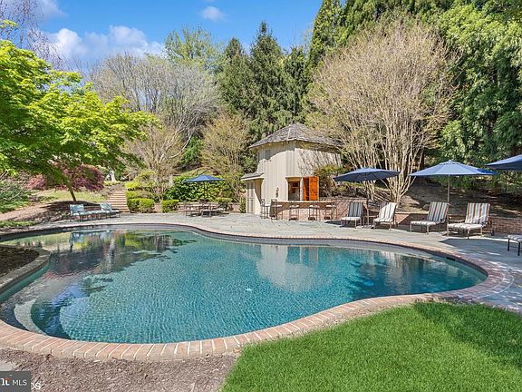 4th image of 1308 Musgrove Rd