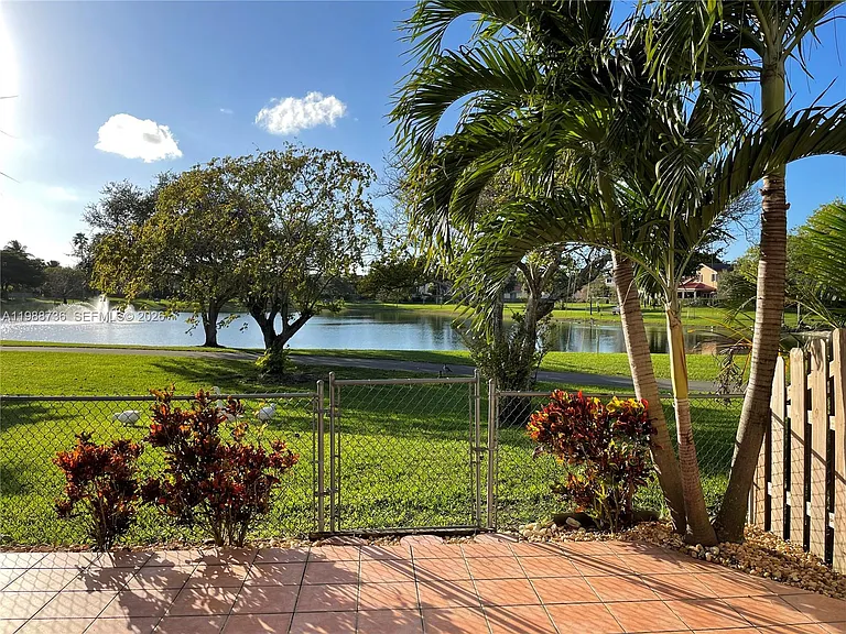 10240 SW 154th Circle Ct #1076 — Photo 5