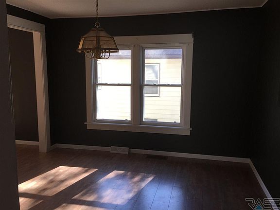 4th image of 315 N Oakley St