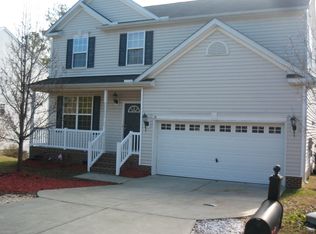 16 Autumn Leaf Ln, Durham, NC 27704