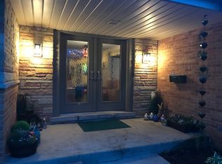 1405 Gamon Rd, Wheaton, IL 60189