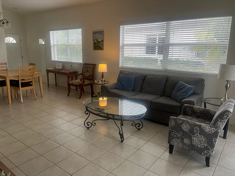 1111 Yosemite Dr — Photo 9