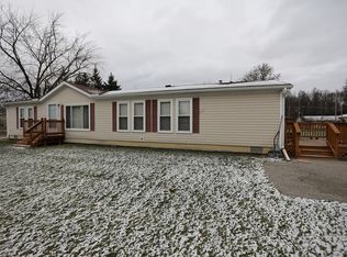 341 E Elm St, Petersburg, MI 49270