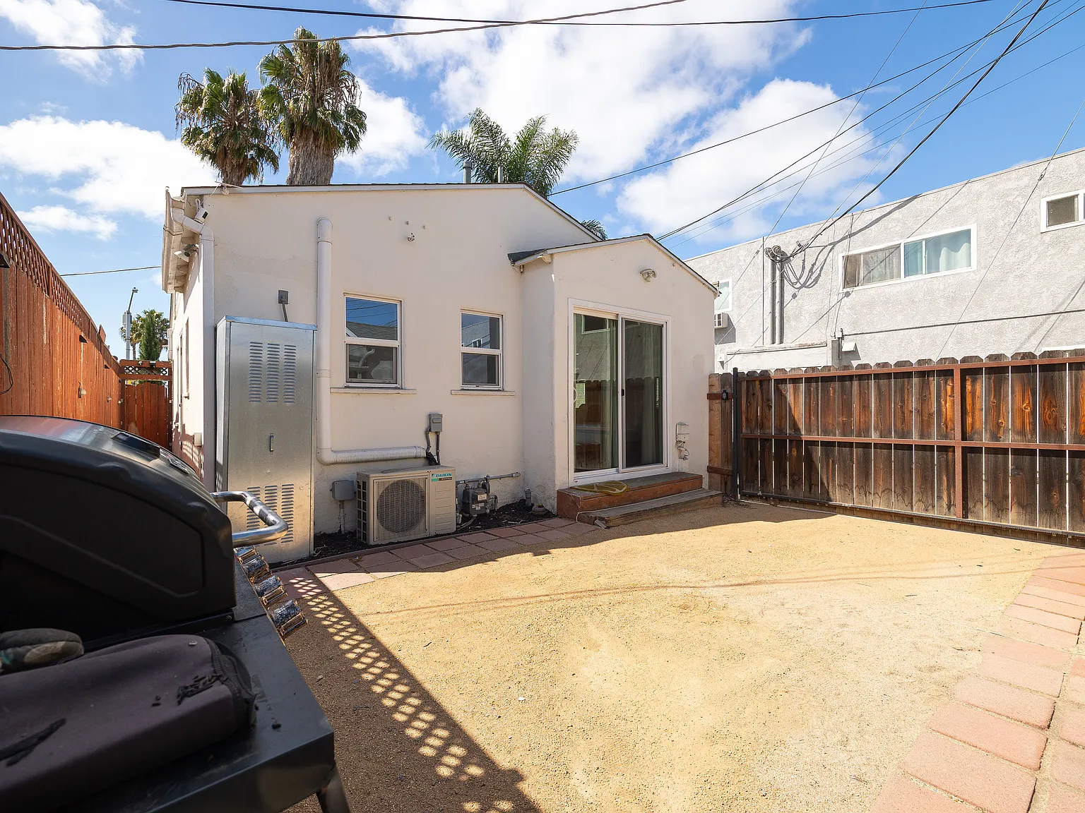 2 bed, 1088 sqft, $3,950 — Photo 4