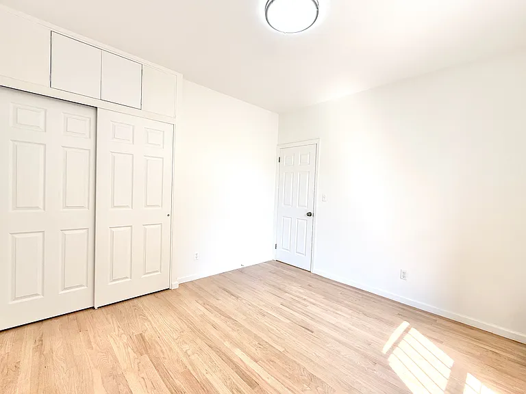 2 Doscher St #5 — Photo 9