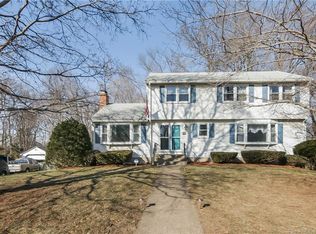 54 Woodmont Dr, East Hartford, CT 06118