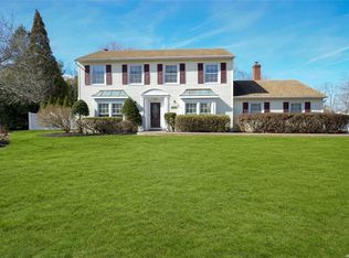 107 Manchester Ln, Stony Brook, NY 11790