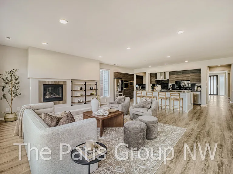24818 237th Ln SE — Photo 2