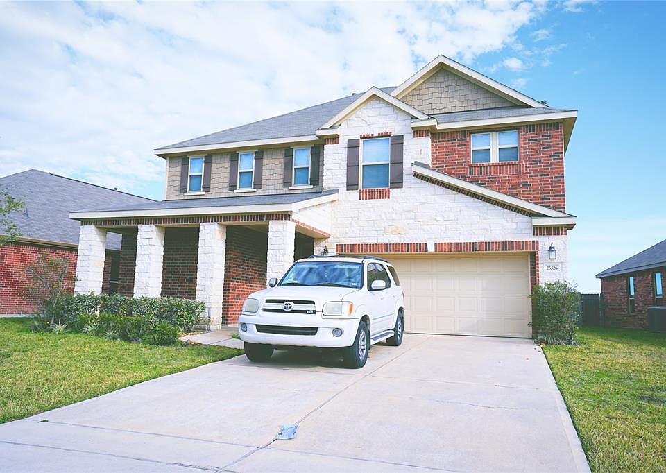 1st image of 25326 Squire Knoll St