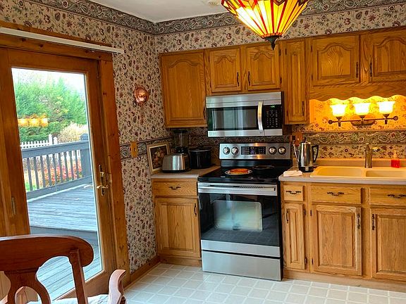 2nd image of 2745 Gardner Dr