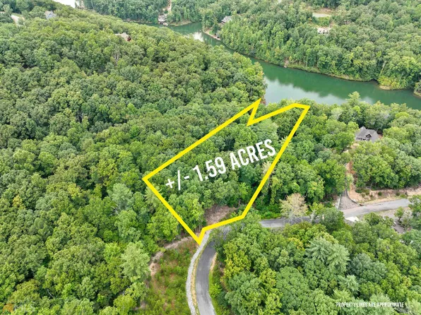 232 Shore Dr, Cleveland, GA 30528