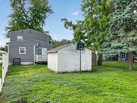 4th image of 2928 Avenue G
