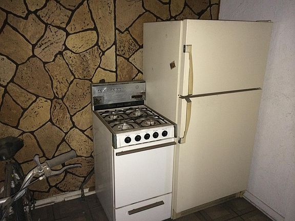 4th image of 3114 Marlin Ave