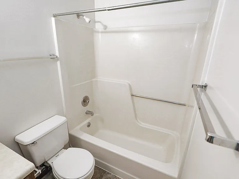 4615 Meredeth St #17 — Photo 12