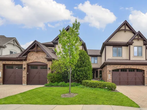 2009 Mackenzie Pl #2009, Wheaton, IL 60187