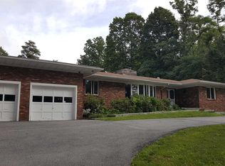 4 Clove Ct, Hopewell Junction, NY 12533