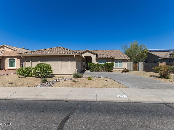 2nd image of 1322 E HARWELL Road