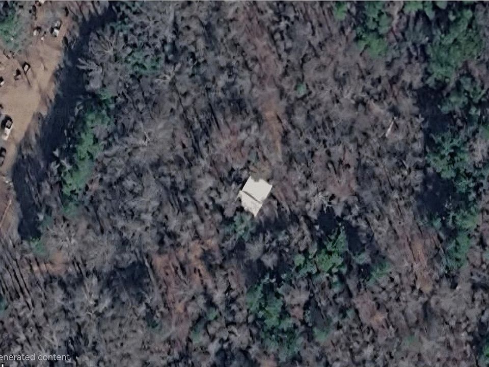 2nd image of 396 Bob Haas Rd