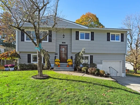 12 Gardner Ave, Newton Town, NJ 07860