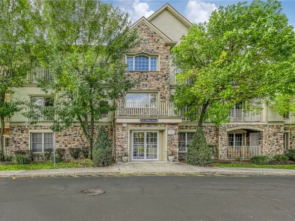 24 N De Baun Avenue N #202, Suffern, NY 10901